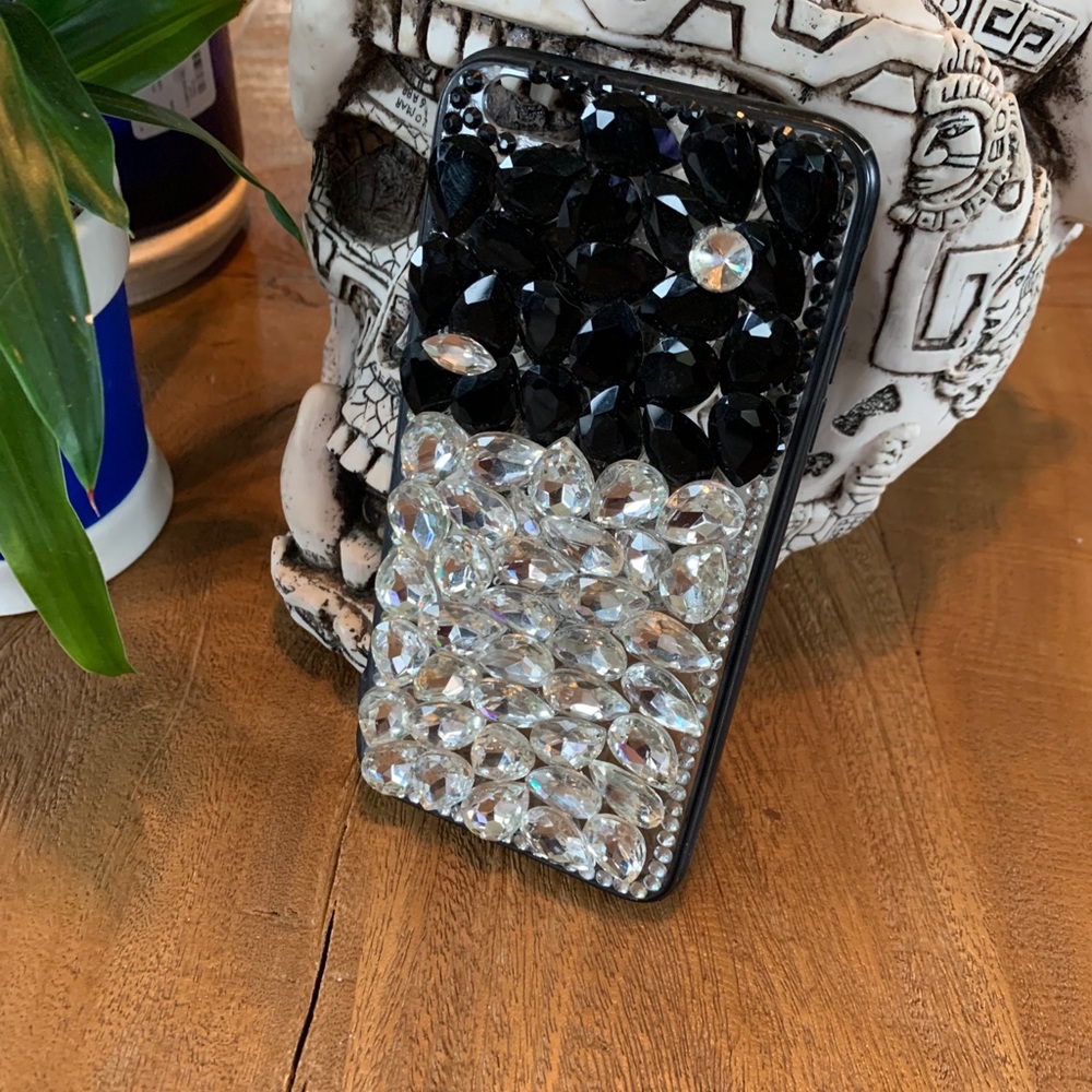 Rhinestone phone case - Picture 3 of 6
